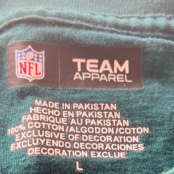 NFL Team Apparel Eagles short sleeve tee shirt - Picture 4 of 4